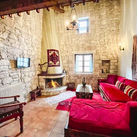Armakas Guest house